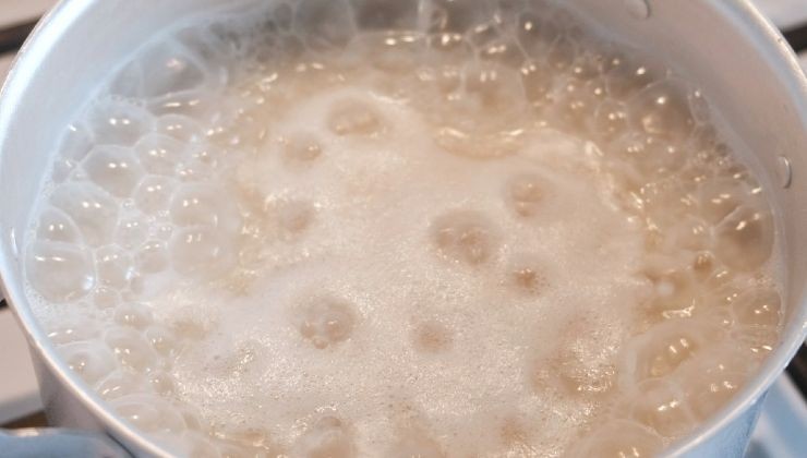 agua de cocción de arroz agua de cocción de arroz